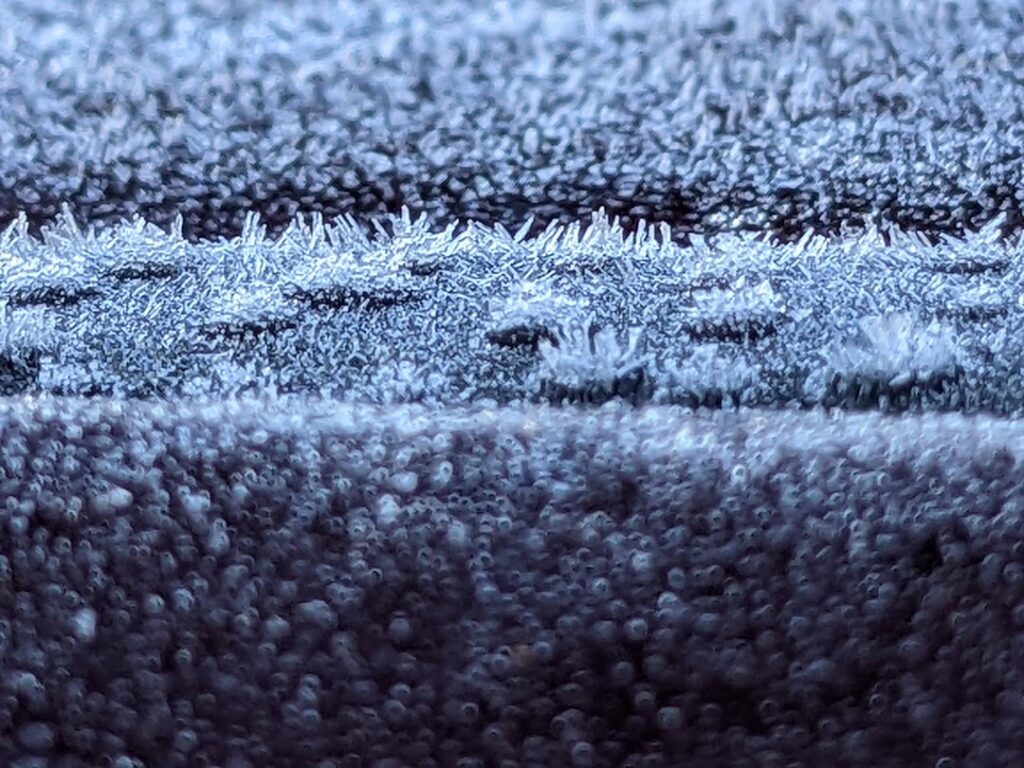 So entfernen Sie Filzstift-Flecken aus dem Teppich schnell und einfach